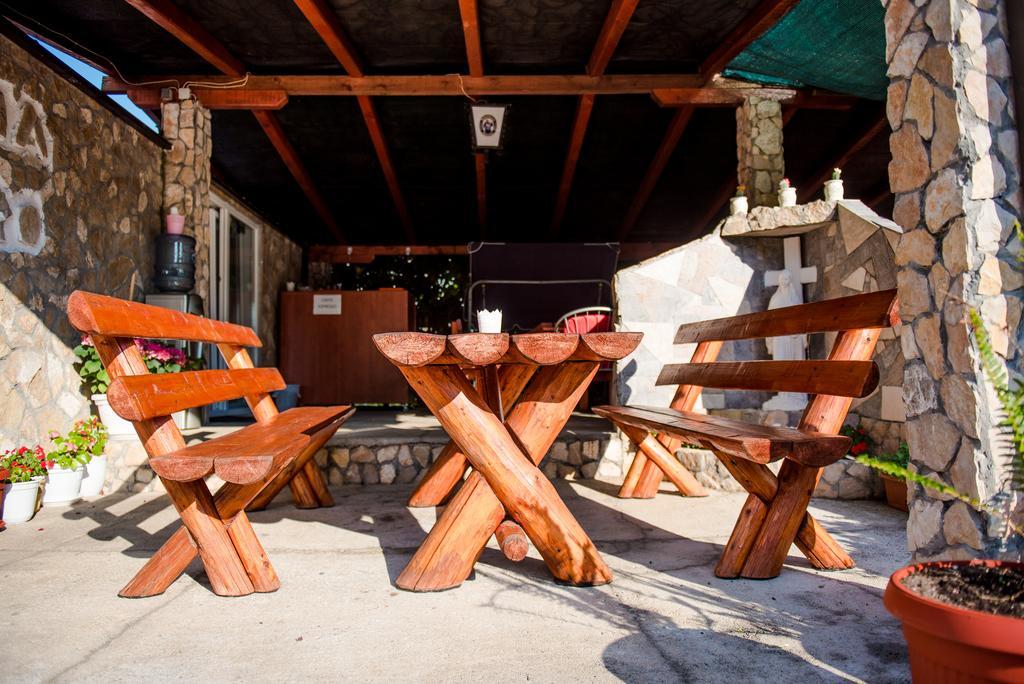 Ana Stjepan Nikolic - Pilgrim'S 2Nd Home Medjugorje Exterior photo