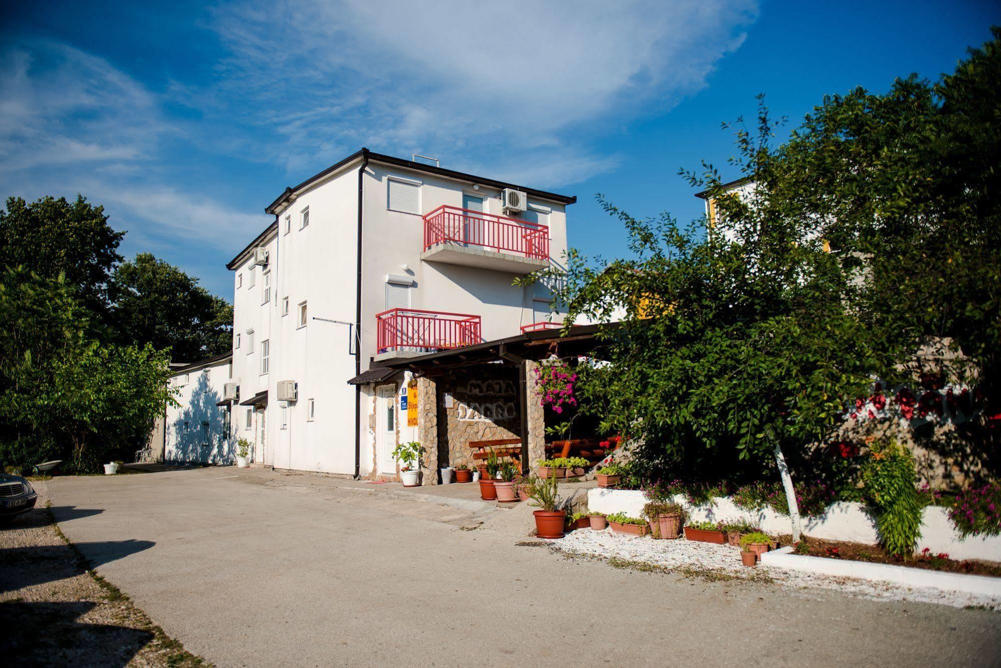Ana Stjepan Nikolic - Pilgrim'S 2Nd Home Medjugorje Exterior photo